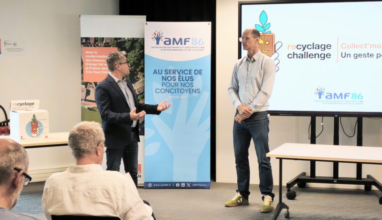 Orange et l&rsquo;AMF86 lancent une nouvelle collecte de mobiles usagés au sein des collectivités de la Vienne